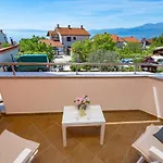 My Way Room, Parking, Sea View, Terrace Gazde/Camere de închiriat Rijeka