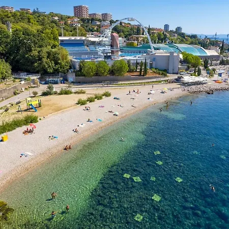 My Way Room, Parking, Sea View, Terrace Rijeka