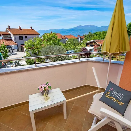 My Way Room, Parking, Sea View, Terrace Gazde/Camere de închiriat Rijeka