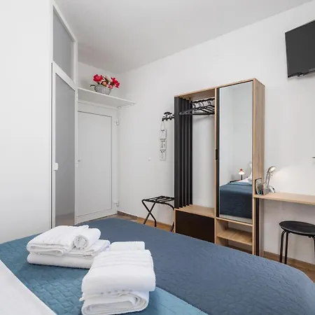 My Way Room, Parking, Sea View, Terrace Gazde/Camere de închiriat