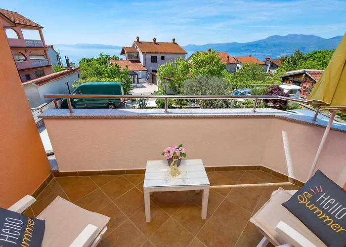 My Way Room, Parking, Sea View, Terrace Homestay Rijeka